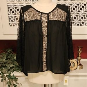 NWT Giani Bernini Lacy Blouse